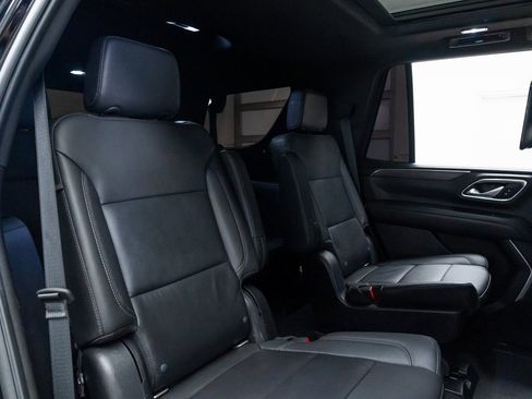 Used 2022 Chevrolet Tahoe Z71 w/ Z71 Off-Road Package image 26