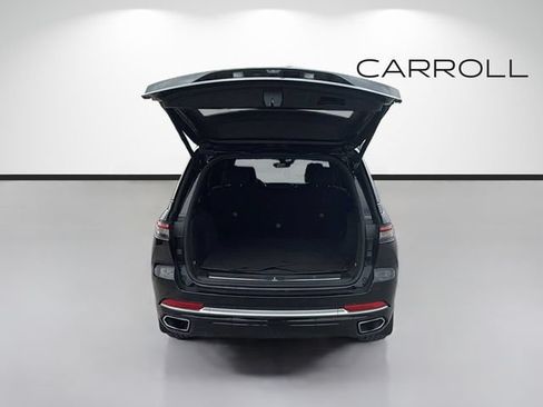 Used 2023 Jeep Grand Cherokee Summit AWD/4WD image 12