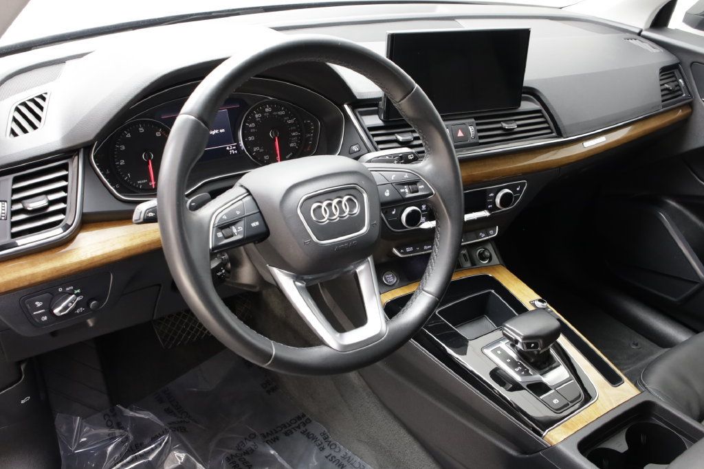 Used 2023 Audi Q5 2.0T Premium w/ Convenience Package AWD/4WD image 7