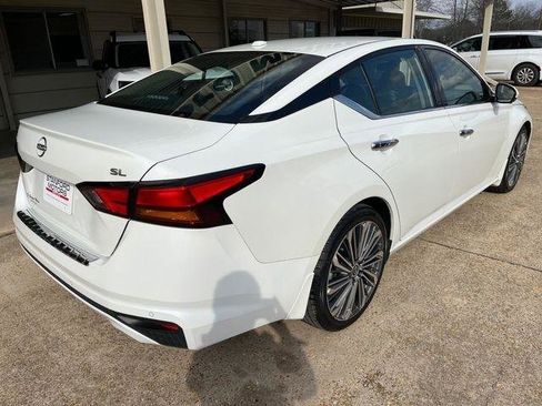 Used 2023 Nissan Altima 2.5 SL FWD image 7