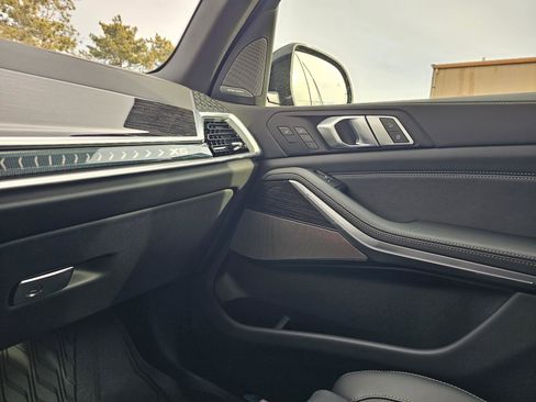 New 2026 BMW X5 xDrive40i w/ Executive Package image 26