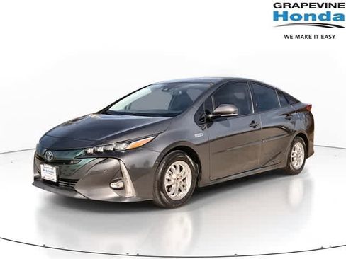 Used 2017 Toyota Prius Prime Advanced image 1
