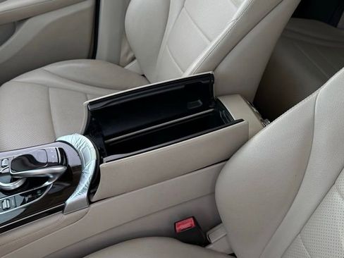 Used 2016 Mercedes-Benz GLC 300 4MATIC image 30