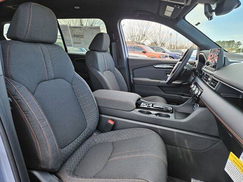 New 2025 Honda Pilot Sport image 12