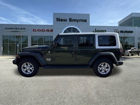 Used 2021 Jeep Wrangler Unlimited Islander image 7