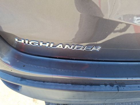 Used 2018 Toyota Highlander Plus image 13