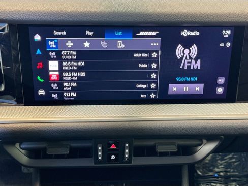 Used 2025 Porsche Cayenne image 15