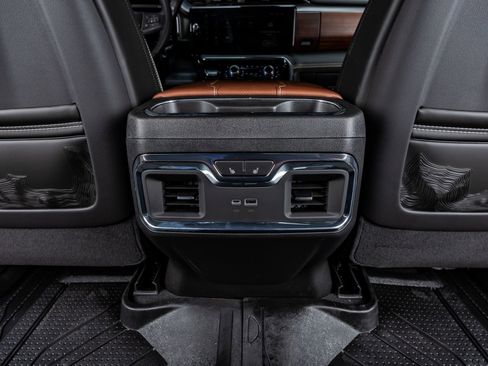 Used 2026 GMC Sierra 3500 Denali Ultimate image 33