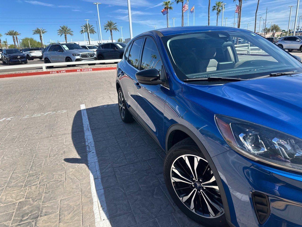 Used 2022 Ford Escape SE w/ SE Sport Appearance Package FWD image 7