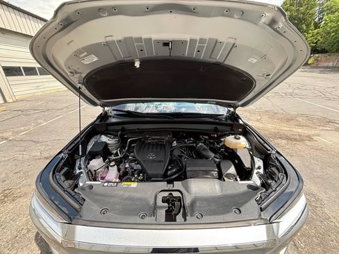 Used 2024 Toyota Grand Highlander AWD Hybrid image 8
