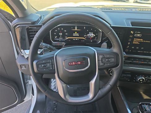 Used 2024 GMC Sierra 1500 SLT w/ SLT Premium Plus Package image 29