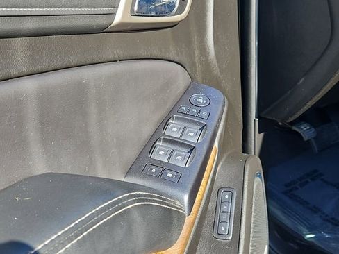 Used 2019 GMC Yukon XL Denali w/ Open Road Package image 18