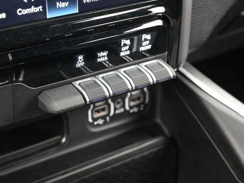 Used 2022 RAM 1500 Big Horn image 25