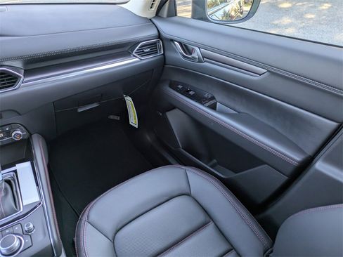 New 2025 MAZDA CX-5 Carbon Edition image 19