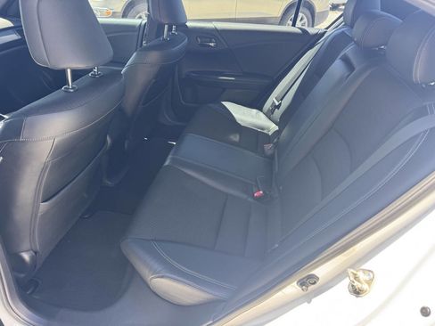 Used 2016 Honda Accord Sport image 9