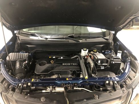 Used 2020 Chevrolet Equinox LT w/ LPO, Floor Liner Package AWD/4WD image 23