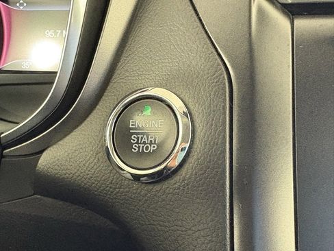 Used 2019 Ford Fusion SE w/ Equipment Group 151A image 26