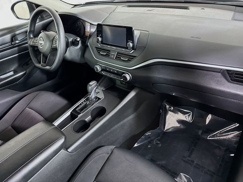 Certified 2024 Nissan Altima 2.5 S FWD image 30
