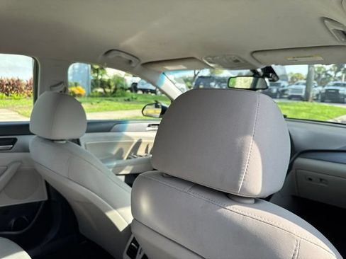 Used 2019 Hyundai Sonata SEL w/ Tech Package 02 FWD image 13