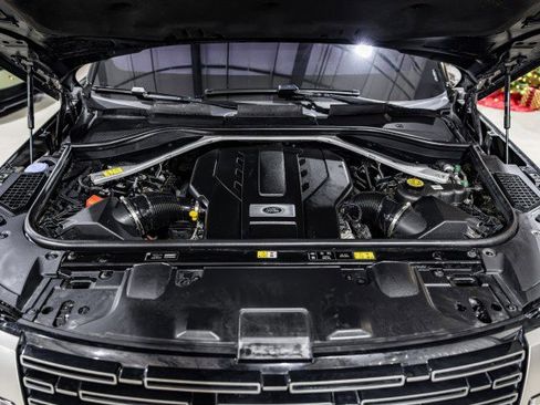 Used 2023 Land Rover Range Rover SE image 11
