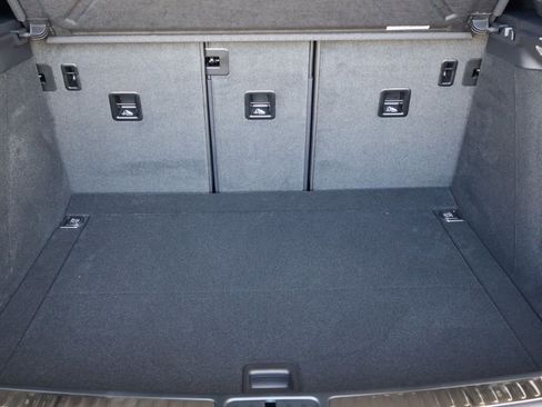 New 2026 Porsche Macan AWD/4WD image 22