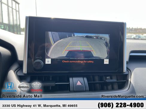 Used 2025 Toyota RAV4 XLE AWD/4WD image 22