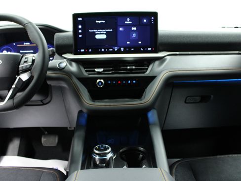 New 2026 Ford Explorer Tremor w/ Tremor Convenience Package image 19