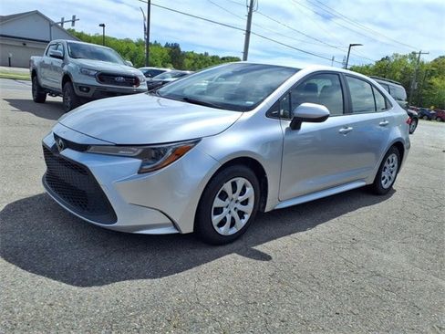 Used 2022 Toyota Corolla LE image 7