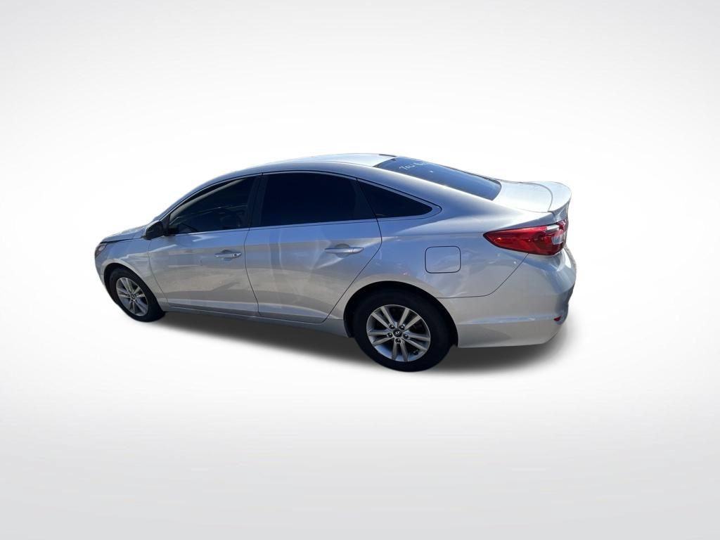 Used 2017 Hyundai Sonata SE FWD image 5