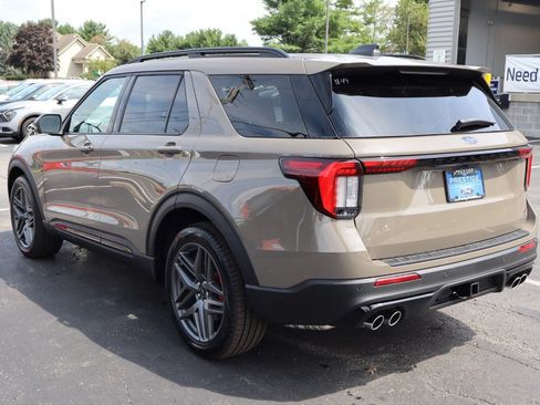 New 2026 Ford Explorer ST w/ Sun And Sound Package AWD/4WD image 4