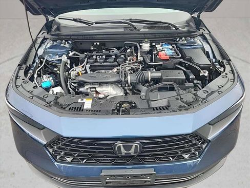 Used 2025 Honda Accord SE image 9