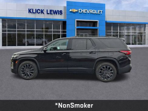Used 2023 Chevrolet Traverse RS w/ LPO, Floor Liner Package AWD/4WD image 4
