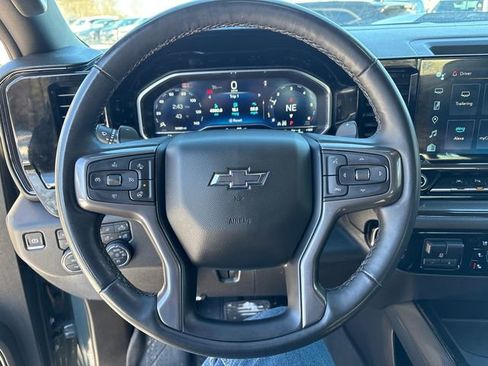 Used 2025 Chevrolet Silverado 1500 ZR2 image 26