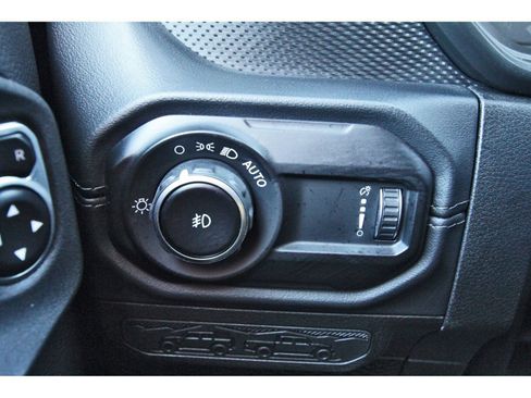 Used 2024 Jeep Wrangler Rubicon 392 image 18