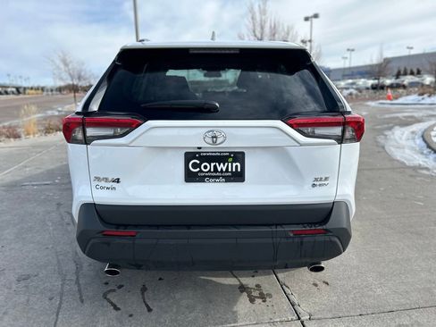 Used 2025 Toyota RAV4 XLE image 7