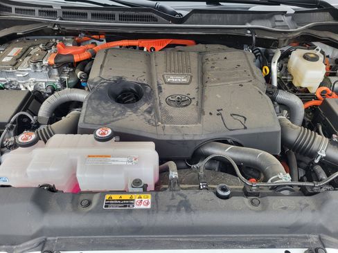 Certified 2025 Toyota Tundra TRD Pro AWD/4WD image 25