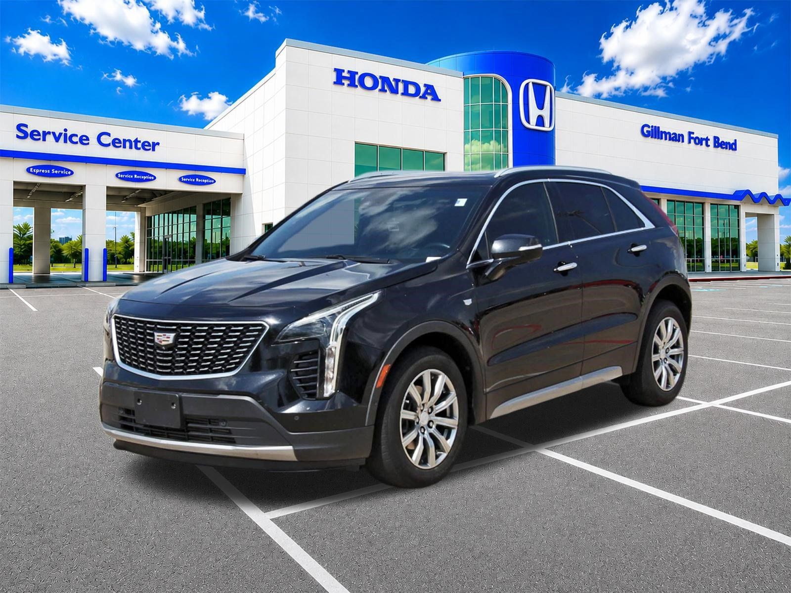 Used 2022 Cadillac XT4 Premium Luxury w/ Enhanced Visibility Package FWD image 3