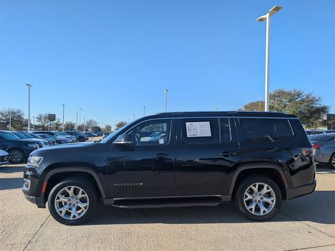 Used 2022 Jeep Wagoneer Series II image 3