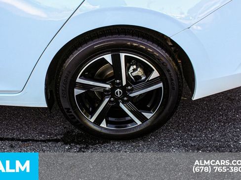 Used 2024 Nissan Sentra SV FWD image 15