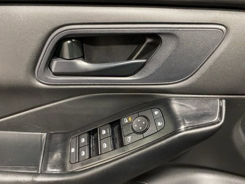 Certified 2024 Nissan Rogue S image 10