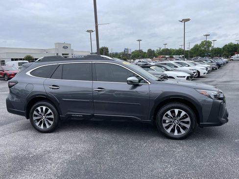 Used 2025 Subaru Outback Touring XT w/ Popular Package #2 AWD/4WD image 2