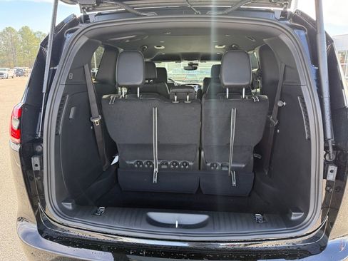 New 2026 Chrysler Pacifica Select w/ S Appearance Package image 23