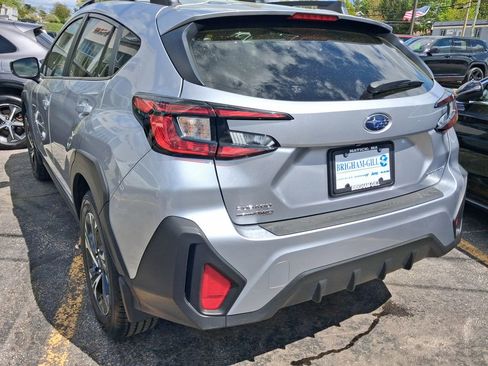 Used 2024 Subaru Crosstrek 2.0i Premium AWD/4WD image 6