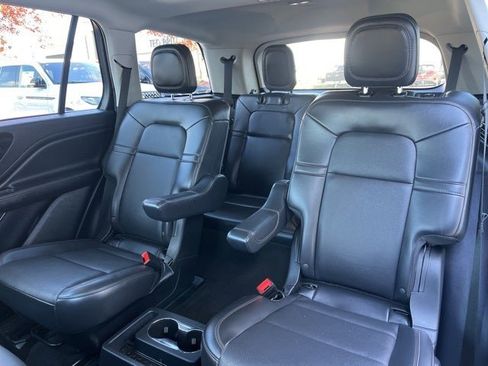Certified 2025 Lincoln Aviator AWD w/ Jet Appearance Package image 12