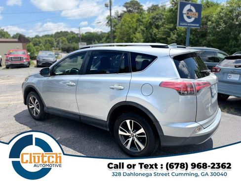 Used 2018 Toyota RAV4 XLE FWD image 7