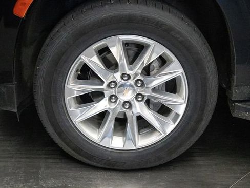 Used 2024 Chevrolet Tahoe Premier AWD/4WD image 8