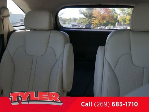 Used 2024 Kia Sorento SX Prestige w/ Panoramic Sunroof Package image 41