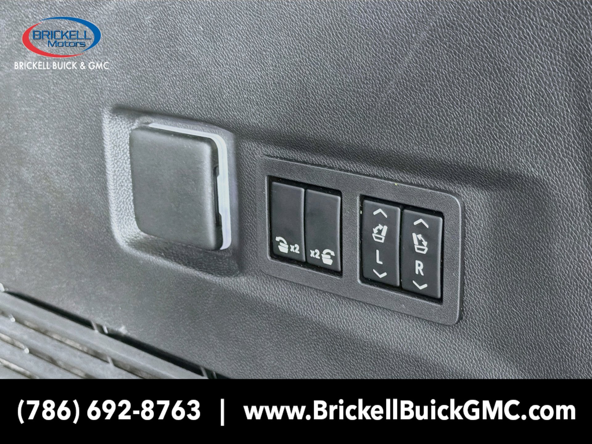 Used 2026 GMC Yukon Elevation w/ Elevation Premium Package RWD image 15