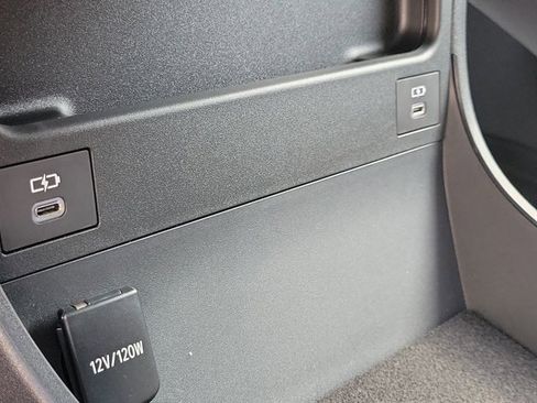 Used 2024 Toyota bZ4X Limited image 28