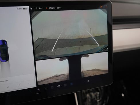 Used 2018 Tesla Model 3 Performance image 24